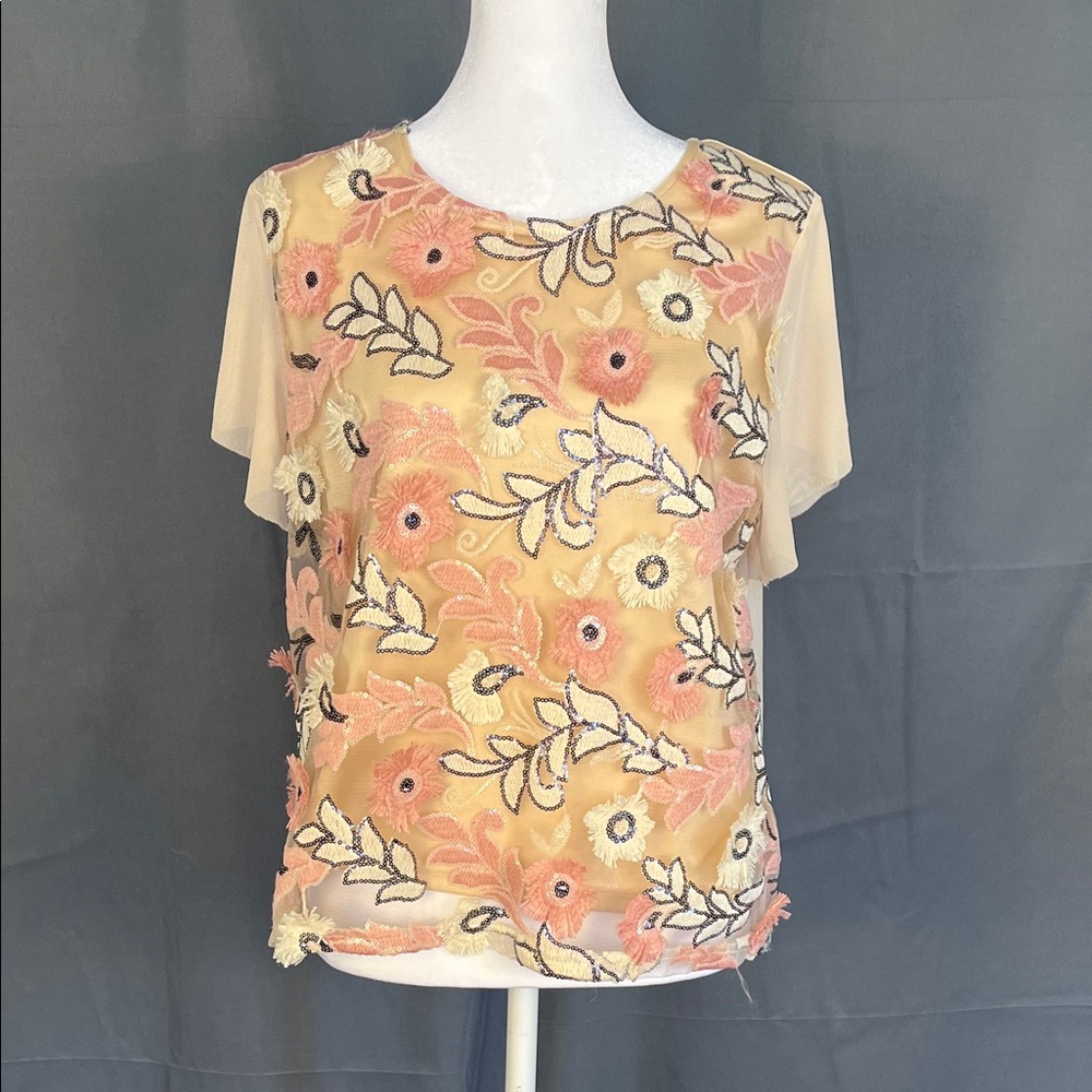 Chic Floral Embroidered Blouse in Pink and Cream